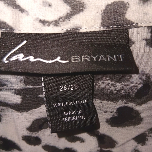 Lane Bryant women's blouse animal prints size 26/28 gray and black sheer button - Picture 5 of 5